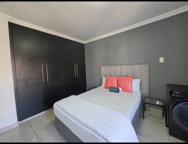 3 BEDROOM APARTMENT FOR SALE IN NEW TOWN CENTRE